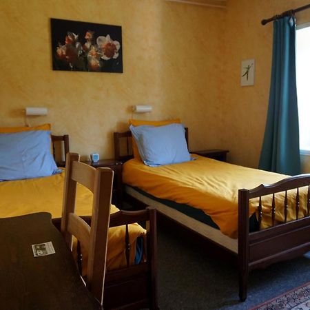 Bed and Breakfast Les Neuf Bouleaux Job Exterior foto