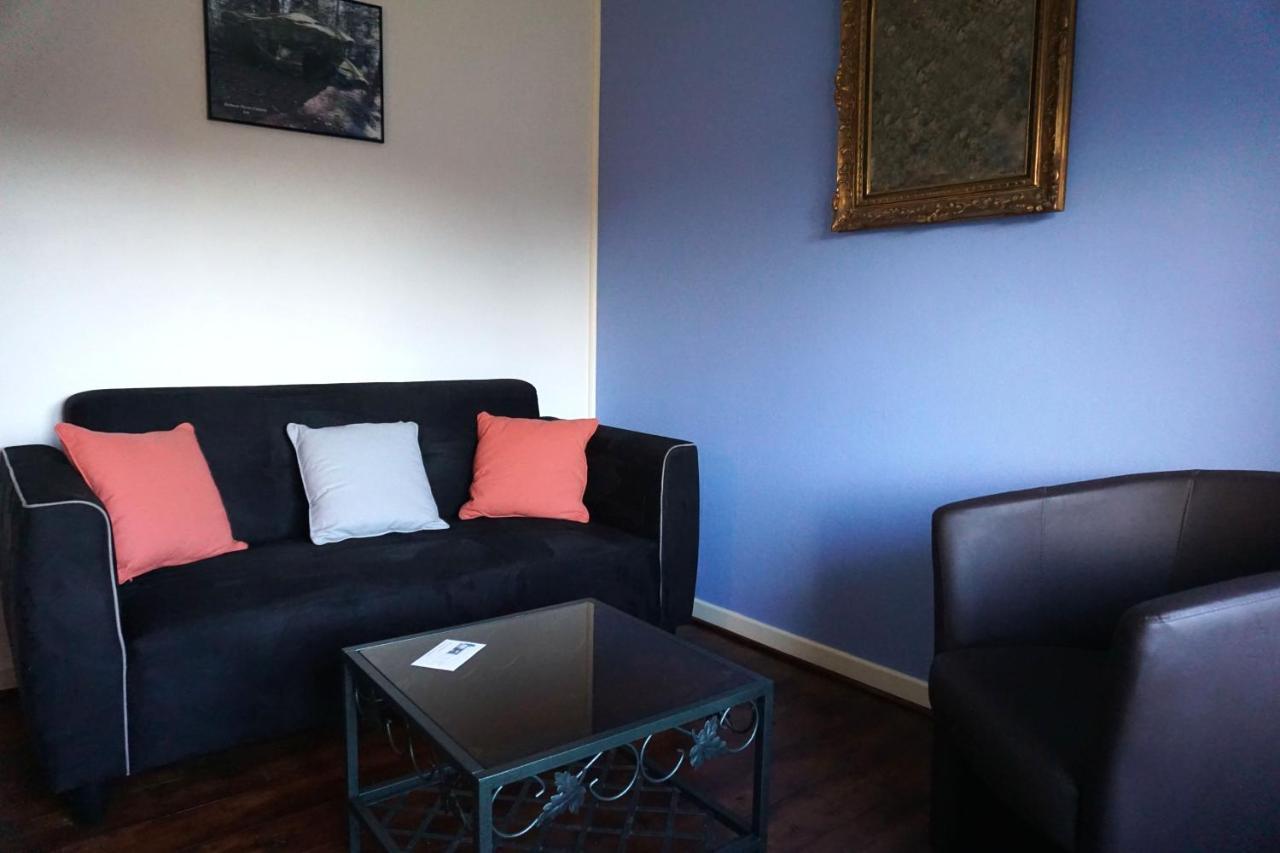Bed and Breakfast Les Neuf Bouleaux Job Exterior foto